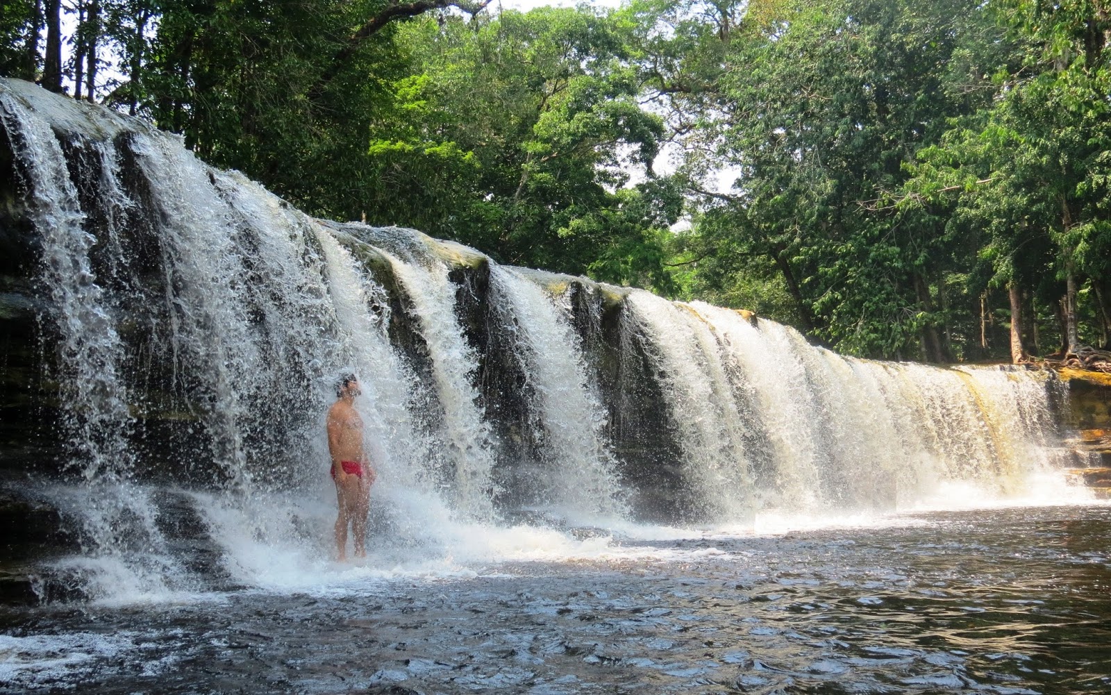 cachoeira-natal-presidente-figueiredo