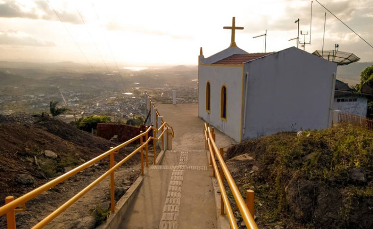 capela-montserrat-bonito