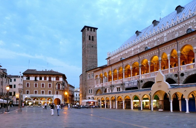 Trem de Padova para Veneza